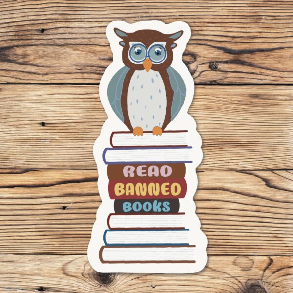 Sticker Read banned books owl